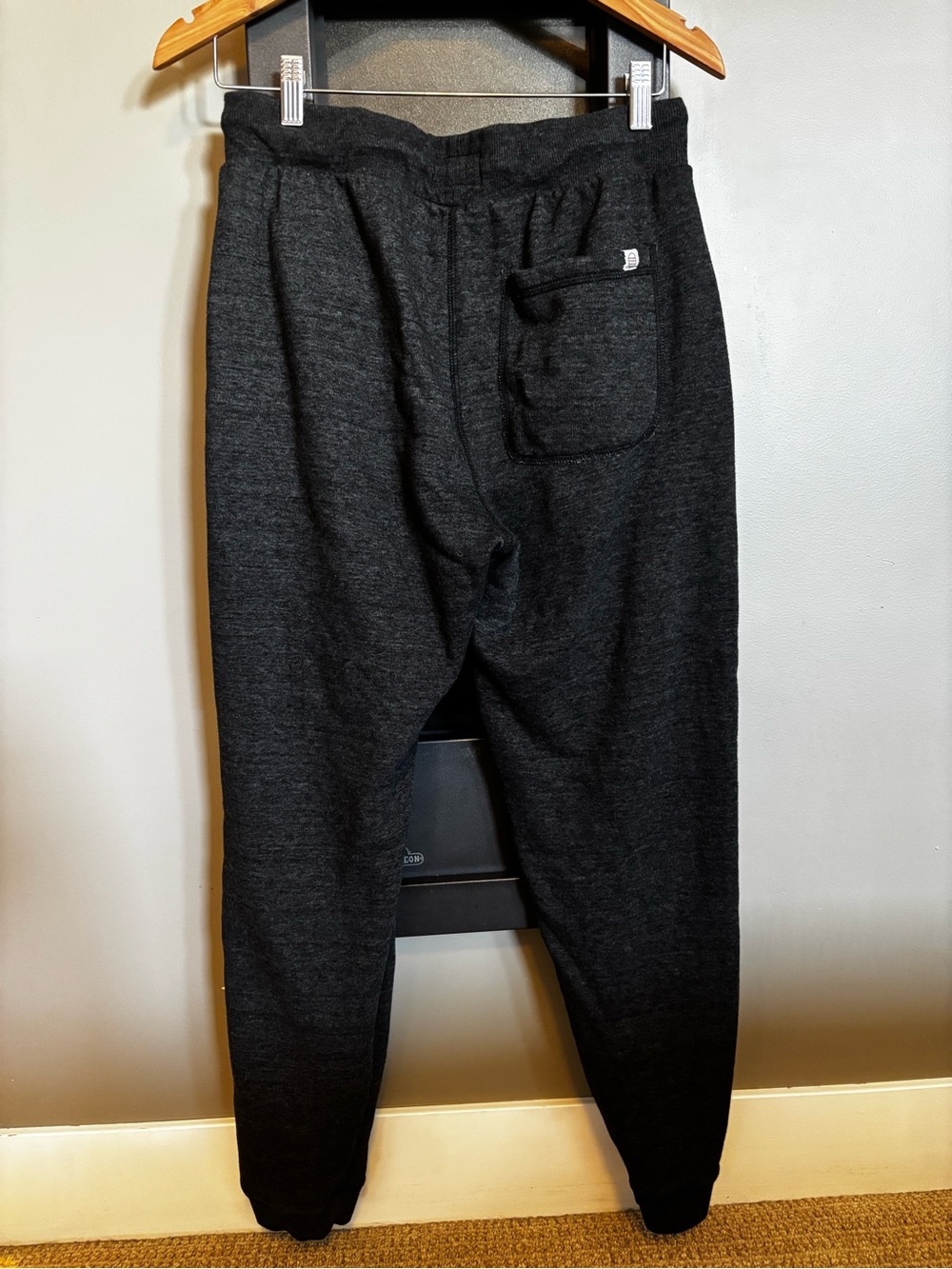 Marine Layer Women’s Small Jogger Sweatpants Gray Heather TRM Logo Soft Lounge - Picture 5 of 8
